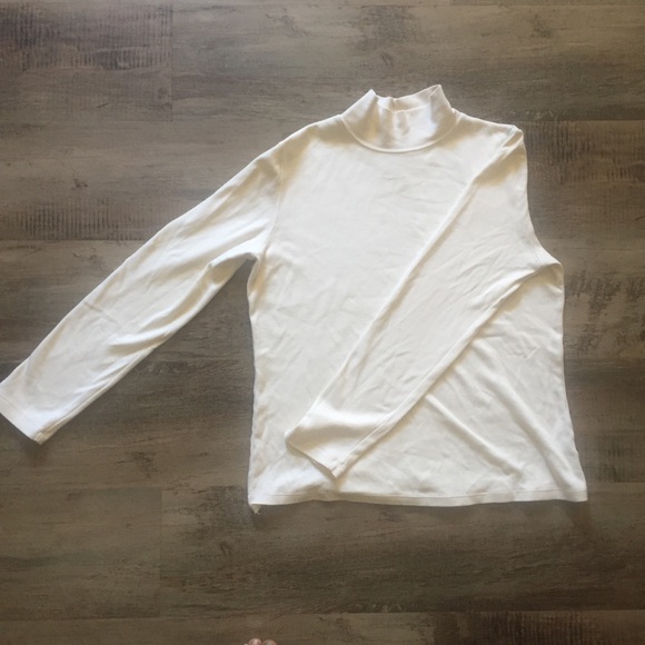 Cream Color Turtle Neck - Picture 2 of 3